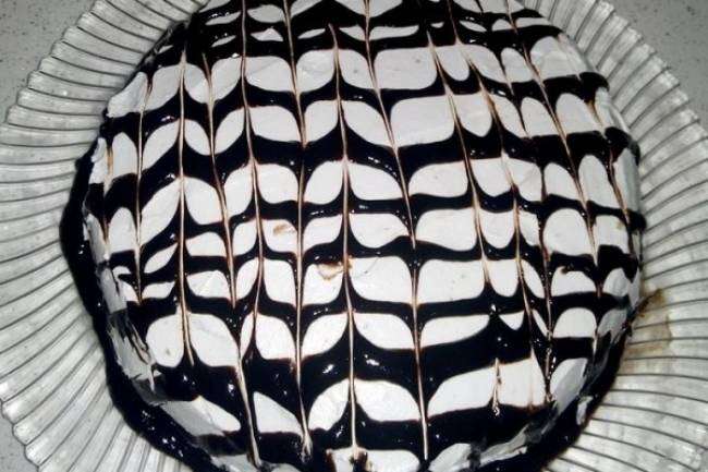 Ebruli Yaş Pasta Tarifi